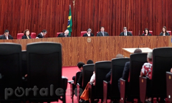 TSE vai reunir candidatos a presidente e propor pacto por uma eleição civilizada
