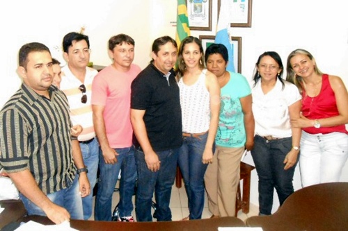 Prefeito empossa novos secretários novos Secretários em Esperantina