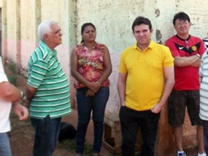 Themístocles Filho e Marllos Sampaio visitam Matadouro Público de Esperantina