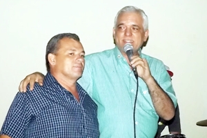 Themistocles Filho prestigia aniversário do ex-prefeito Kim do Caranguejo em Luís correia