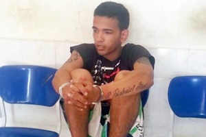 Detento mata jovem que decepou mãos de namorada em presídio