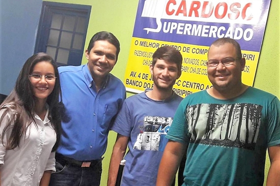 Alunos de Contábeis da Faculdade CHRISFAPI apresentam projeto na empresa Cardoso Supermercado
