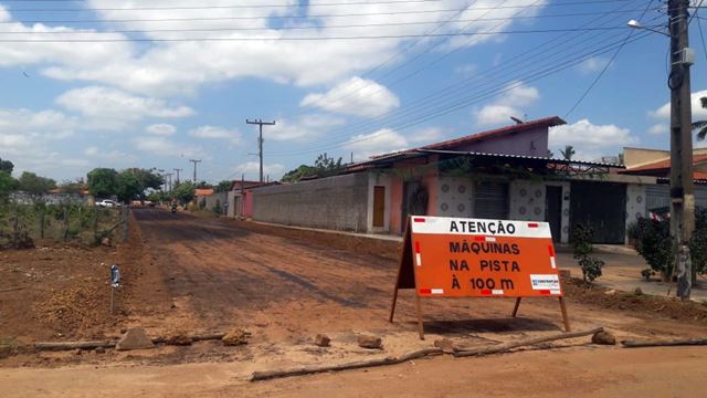 Obra de pavimentação asfáltica continua a todo vapor em Esperantina
