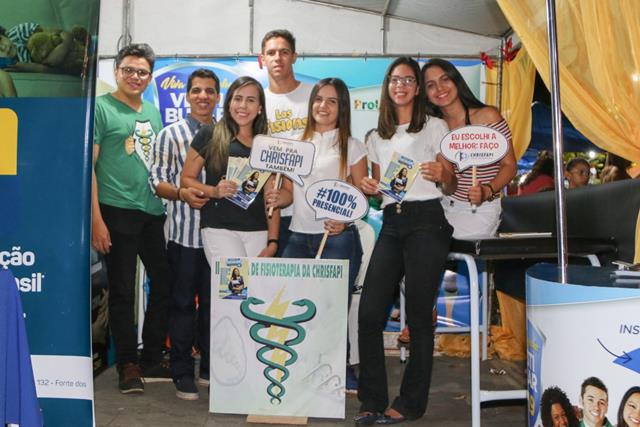 Faculdade Chrisfapi marca presença nos Festejos de Nossa Senhora dos Remédios