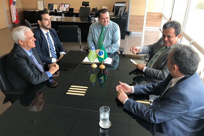 Themístocles tem agenda com ministro da Integração ao lado de deputados eleitos
