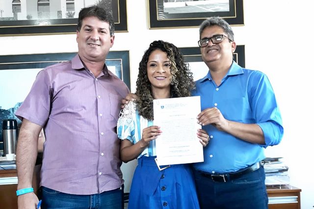 Faculdade Chrisfapi parabeniza a egressa de Enfermagem Mirian Lopes pela posse no concurso para o SAMU de Corrente do Piauí