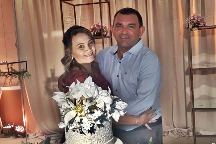 Casal Carlos Cardoso e Geysha Peres comemoram Bodas de Prata