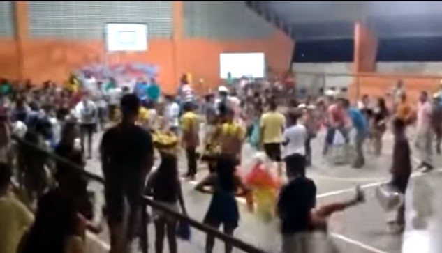Gincana cultural termina em pancadaria na cidade de Porto