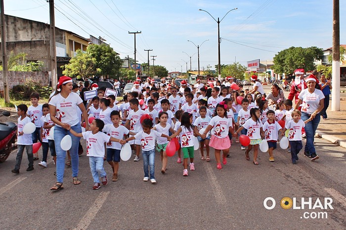 Festa de natal encerra ano letivo do Educandário Bom Jesus