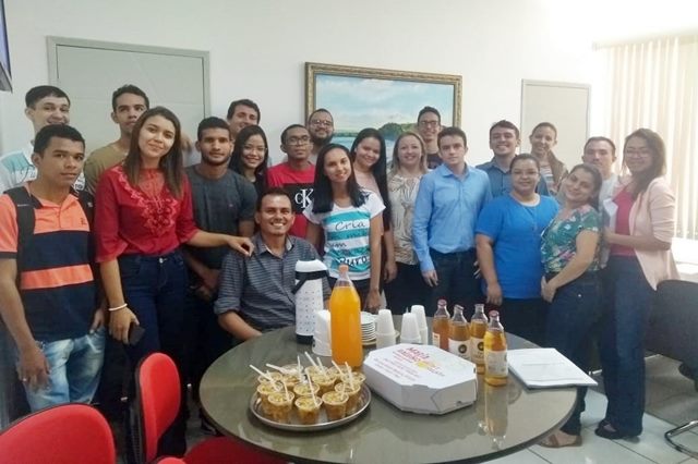 Alunos de Ciências Contábeis da Faculdade Chrisfapi acompanham sessão extraordinária de apreciação e discussão da Lei Orçamentária Anual para 2019