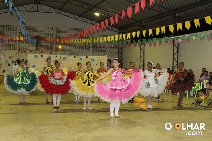 Escola Odete Feroldi promove festa junina com jogos e comidas típicas -  Buritama