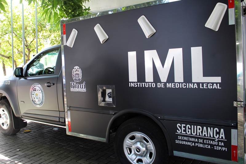 carro do IML