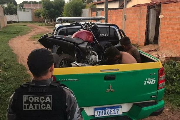 prisão de assaltantes