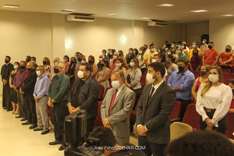Câmara de Esperantina realizou entrega de Títulos de Cidadãos Esperantinense