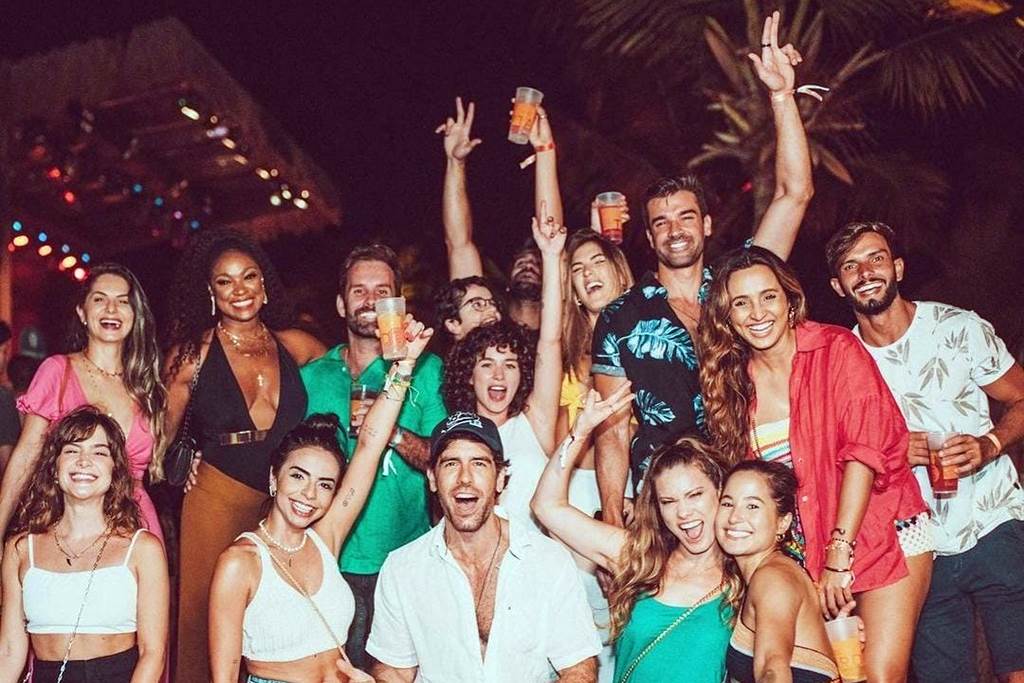 Com festa de Réveillon custando R$ 1,3 mil, Barra Grande recebe artistas de todo o Brasil