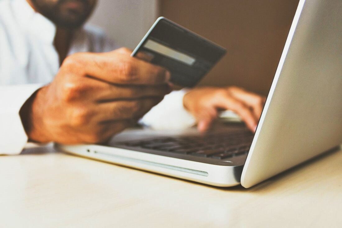Perito digital dá dicas de como não cair em golpes nas compras online