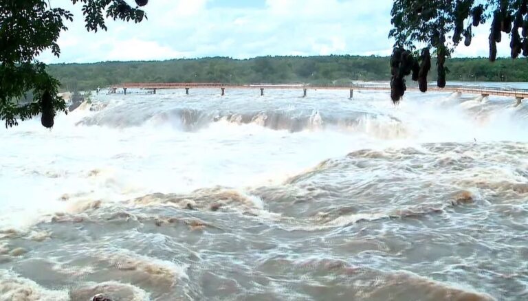 Cachoeira do Urubu