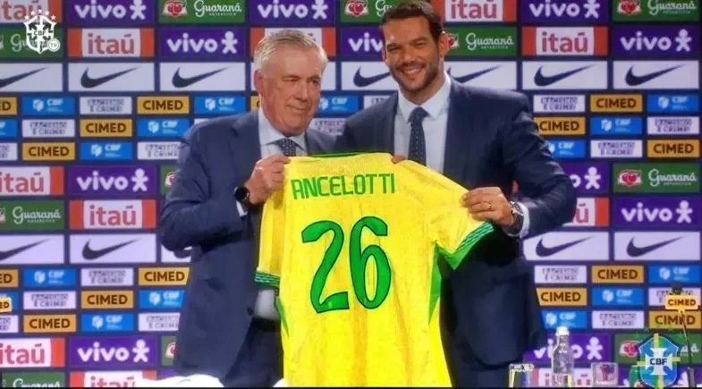 Ancelotti faz sua primeira convocação e inicia ciclo na Seleção