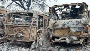 ônibus incendiado
