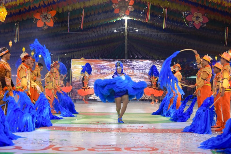 Concurso de quadrilhas juninas do Festival Cultural dos Cocais reúne as melhores do estado