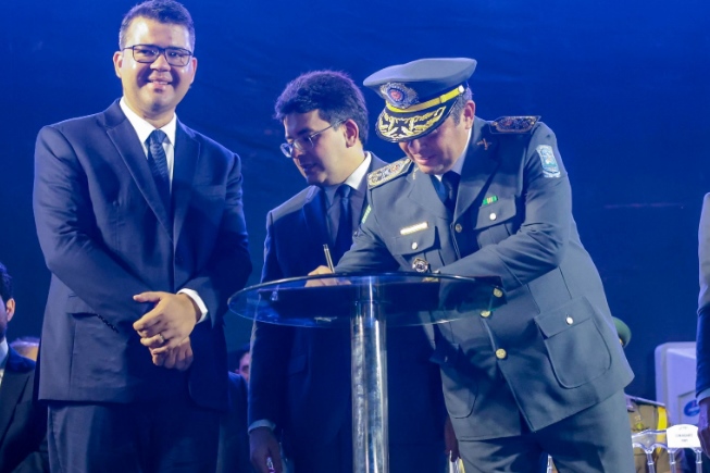 SSPPI anuncia edital da Polícia Civil durante formatura de 654 novos PMs