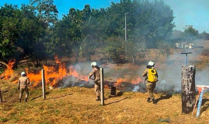 A partir desta sexta (15), a prática de colocar fogo no Piauí resultará em multas e penas de prisão