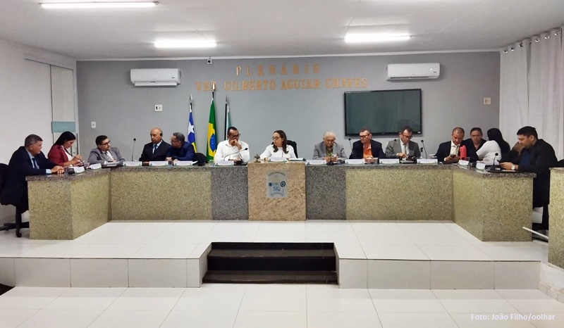 Câmara de Esperantina realizou duas sessões extraordinárias para aprovar projeto de lei e prestação contas de 2019