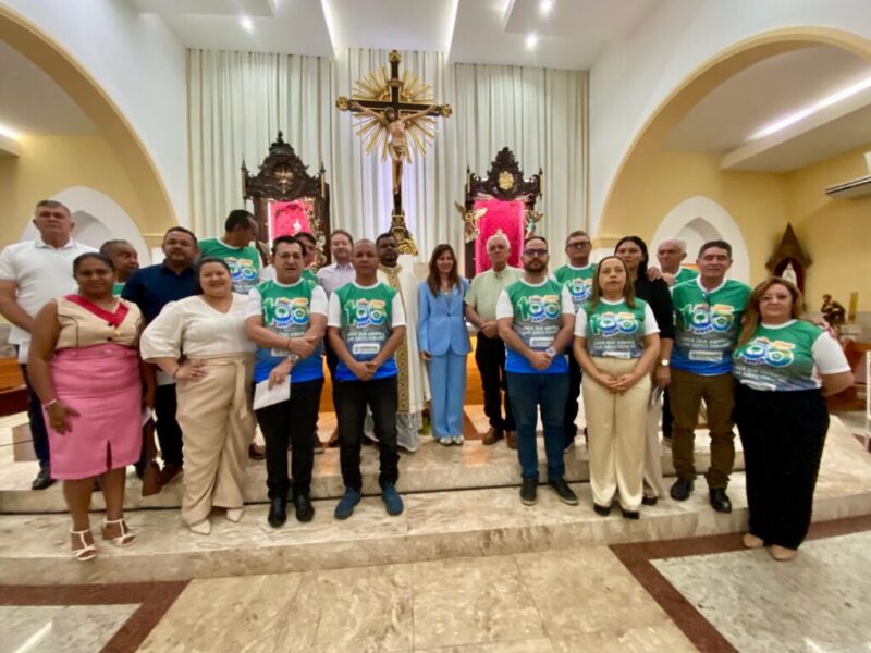 Vereadores participam de missa em ação de graças pelos 105 anos de emancipação política de Esperantina