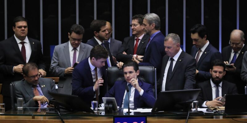 Todos os deputados do Piauí votaram a favor da PEC da blindagem