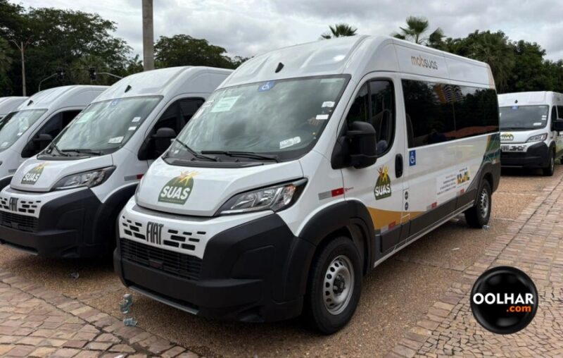 Esperantina e cidades da região recebem veículo do MOBSUAS do Governador Rafael e do Ministro Wellington Dias