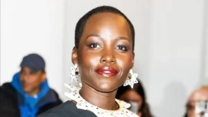 Lupita Nyong'o é alvo de críticas ao ser escalada como a próxima Helena de Troia